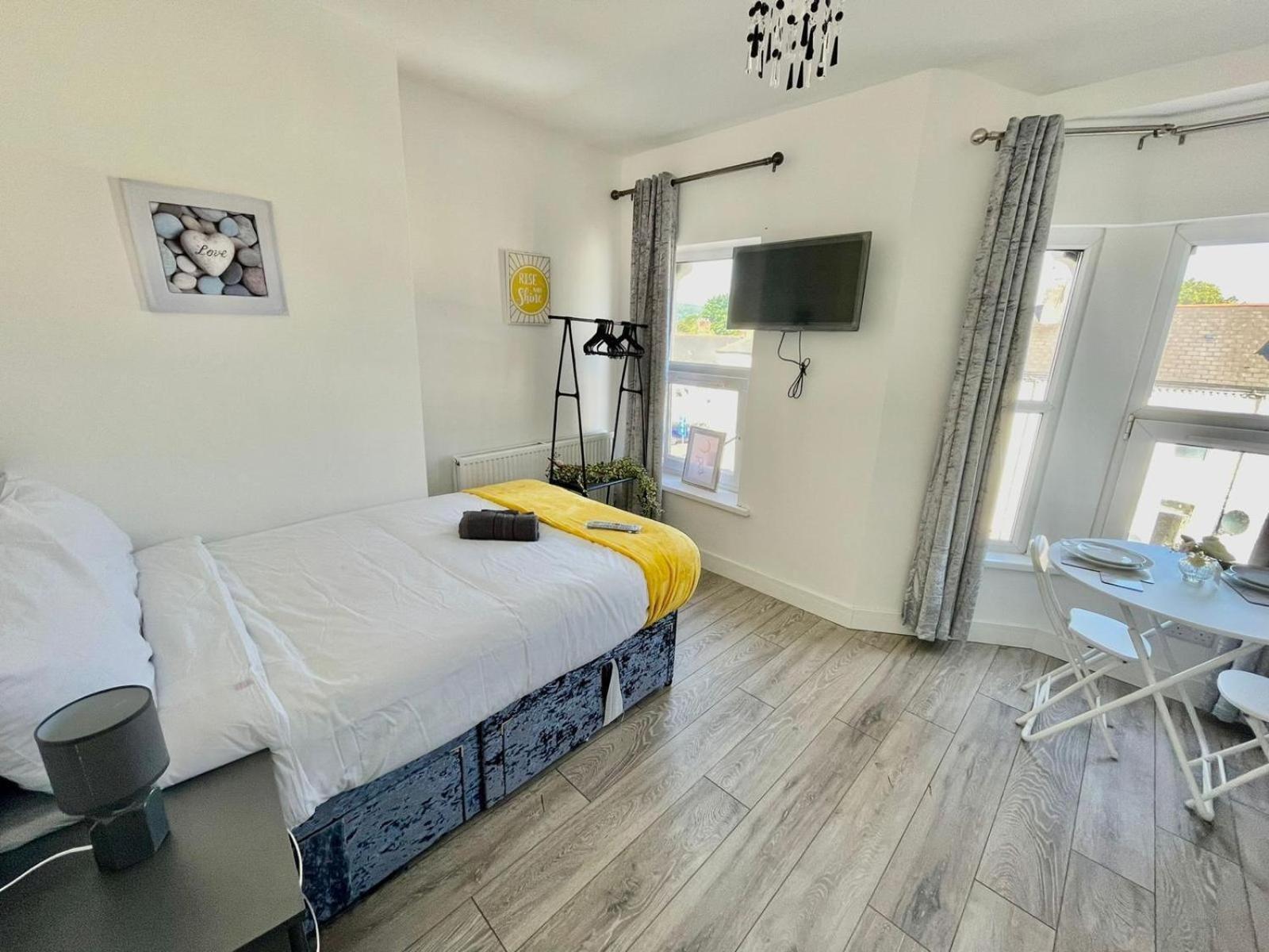 Cheerful 1 Bed Apartment Cardiff City Centre - Penarth Rd Værelse billede