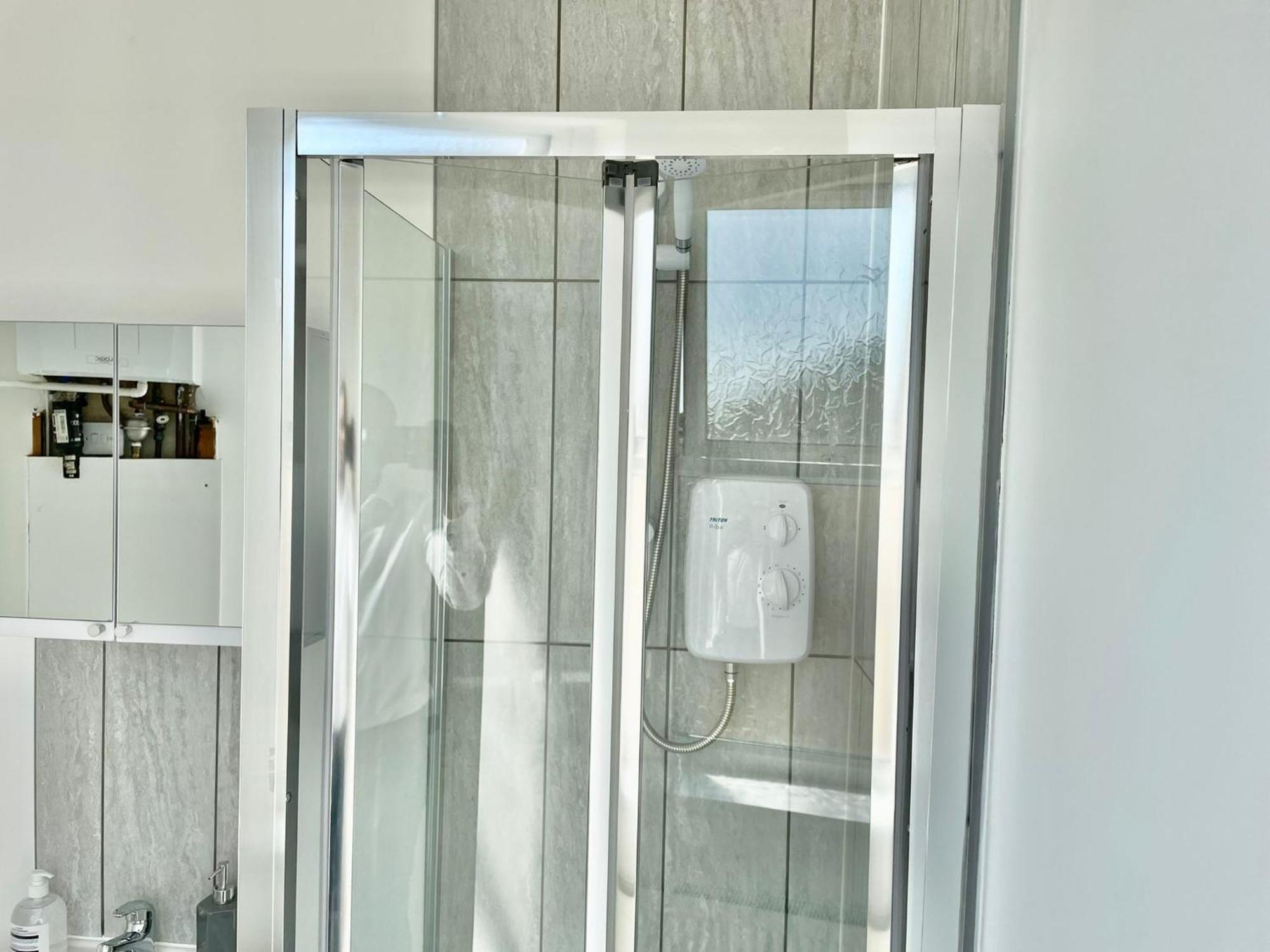 Cheerful 1 Bed Apartment Cardiff City Centre - Penarth Rd Eksteriør billede
