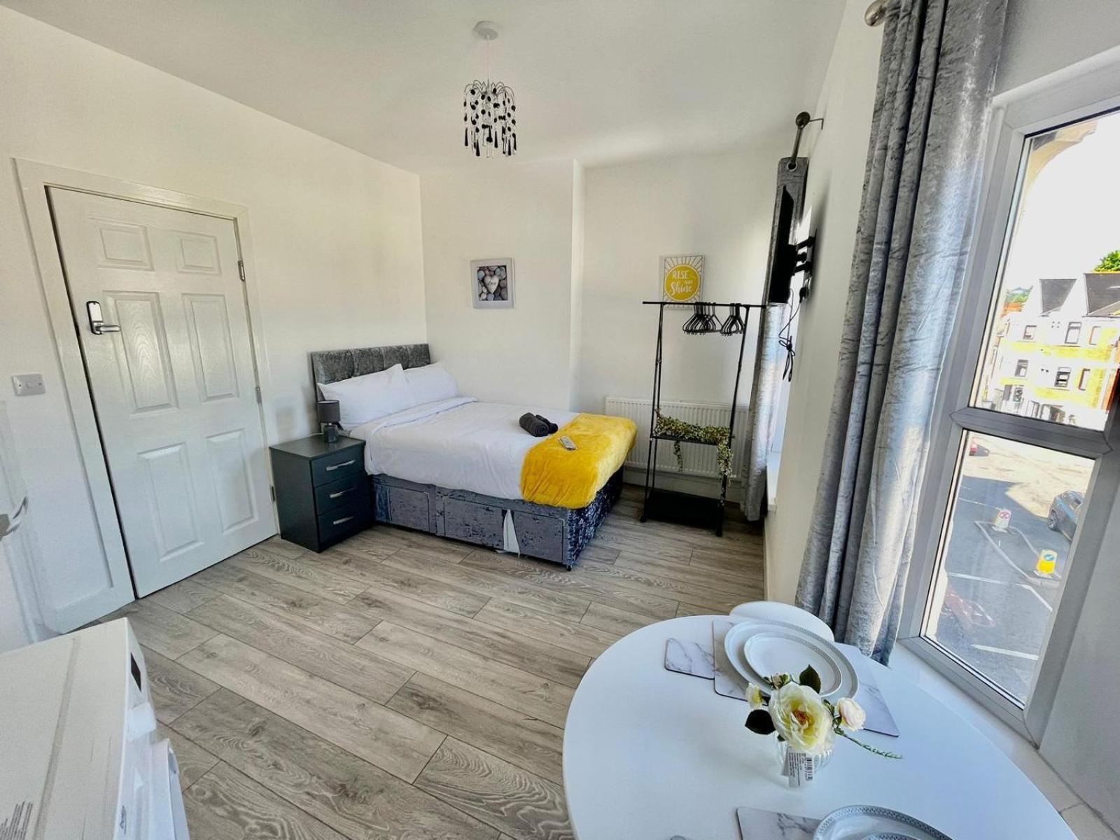 Cheerful 1 Bed Apartment Cardiff City Centre - Penarth Rd Værelse billede